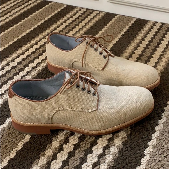 Johnston & Murphy Other - Never worn Johnston & Murphy oxford shoes. Johnston & Murphy Other - Never worn Johnston & Murphy oxford shoes.